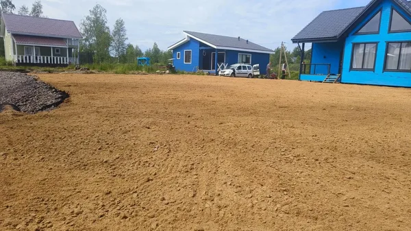 Участок после работ — сухой грунт